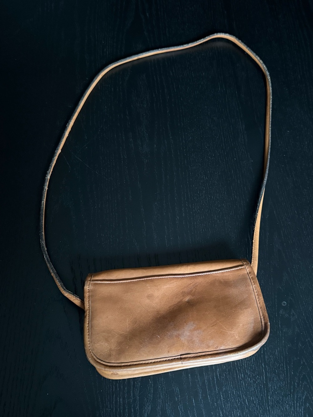 Vintage Coach Dinky Tan Bag - Picture 2 of 12
